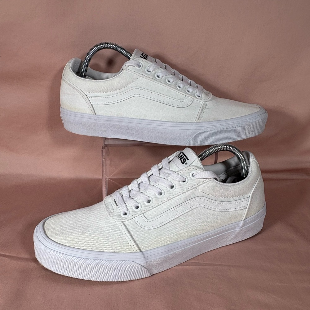 Vans Ward Men's White Low Top Sneakers SZ 10.5 (507698)